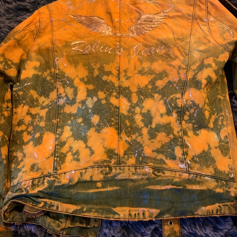 Robin Jean jacket/ Zipper pockets